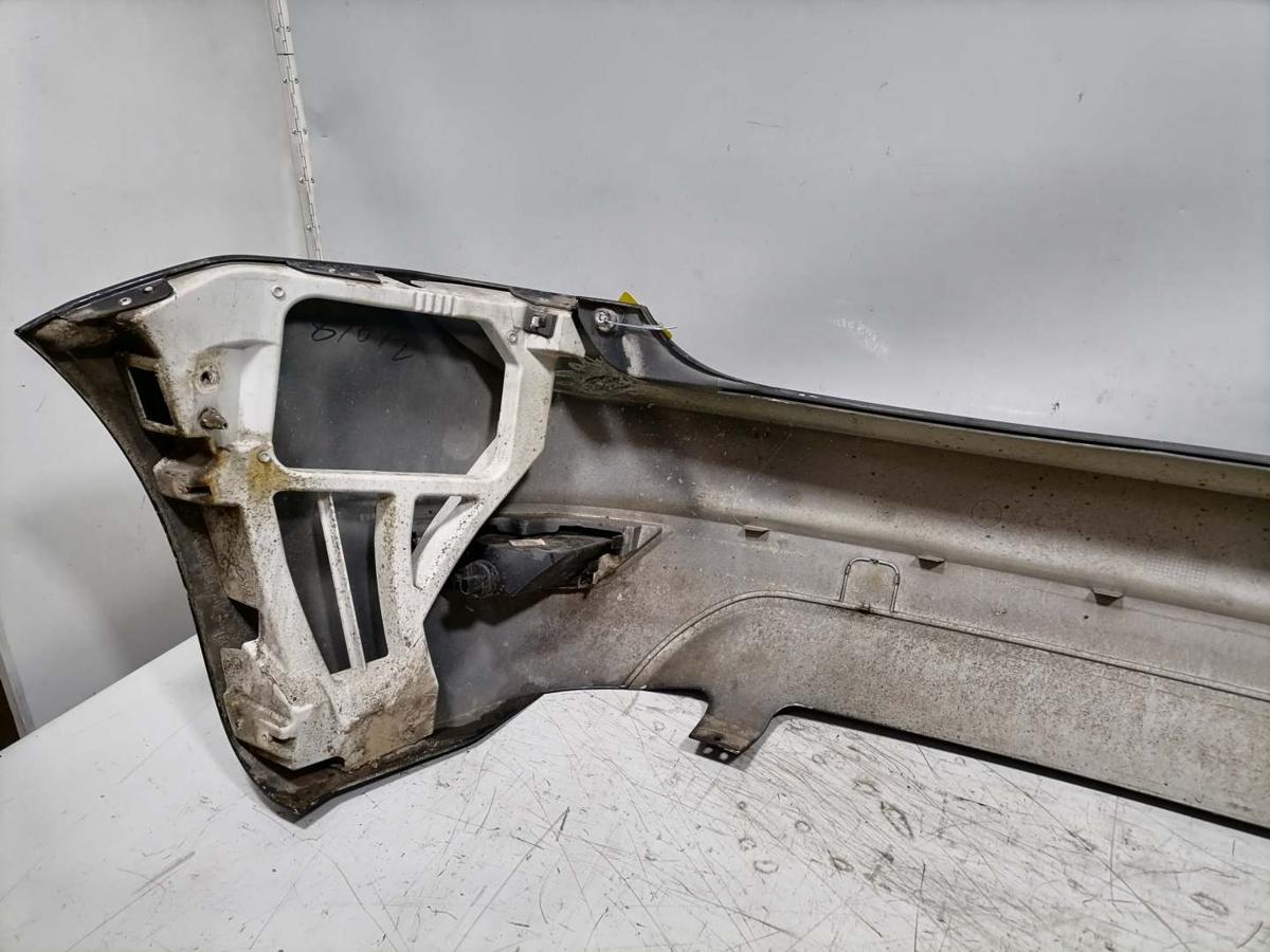 Ford Focus DA3 original T&uuml;r vorn links Panther Schwarz Flie&szlig;heck Facelift Bj.2009